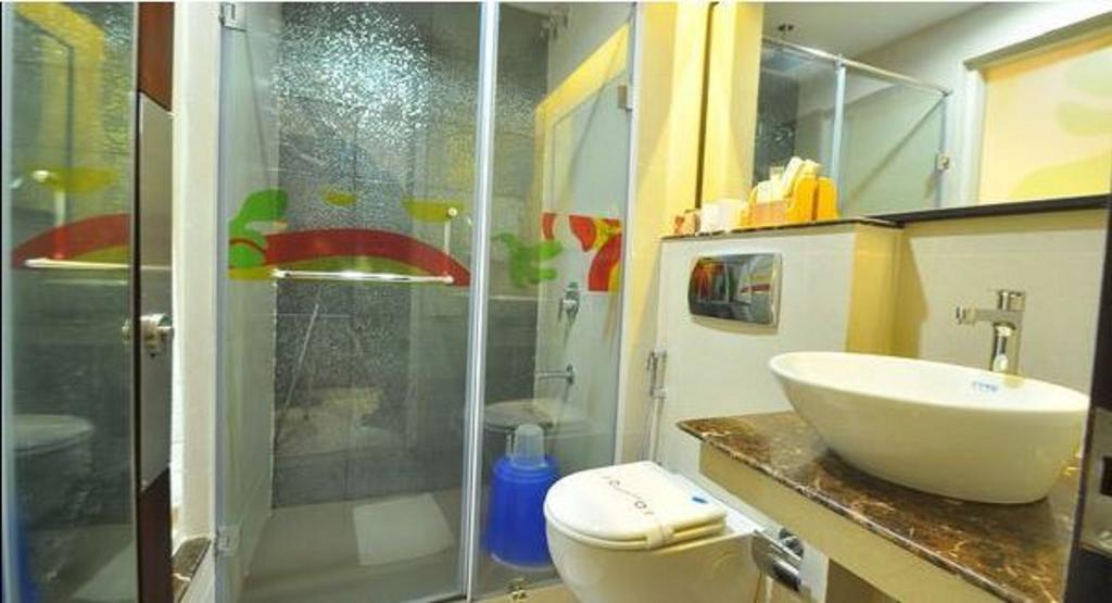 Bth Sarovaram Kochi Cameră foto